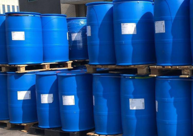 丙烯酸：高纯度99.9% 工业级/涂料级/胶黏剂专用！